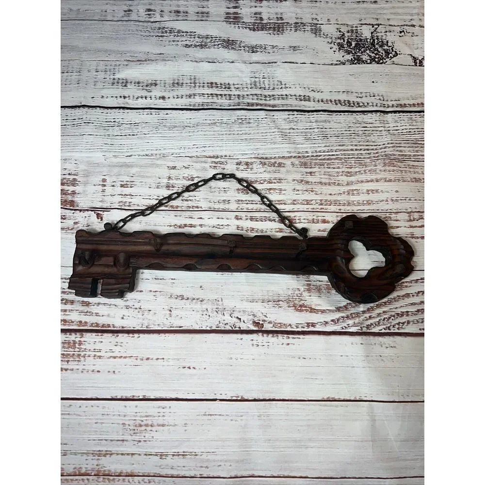 Rare‎ Vintage Hand Made Brown Wood Key Rack Wooden Primitive Chain Iron Hanging